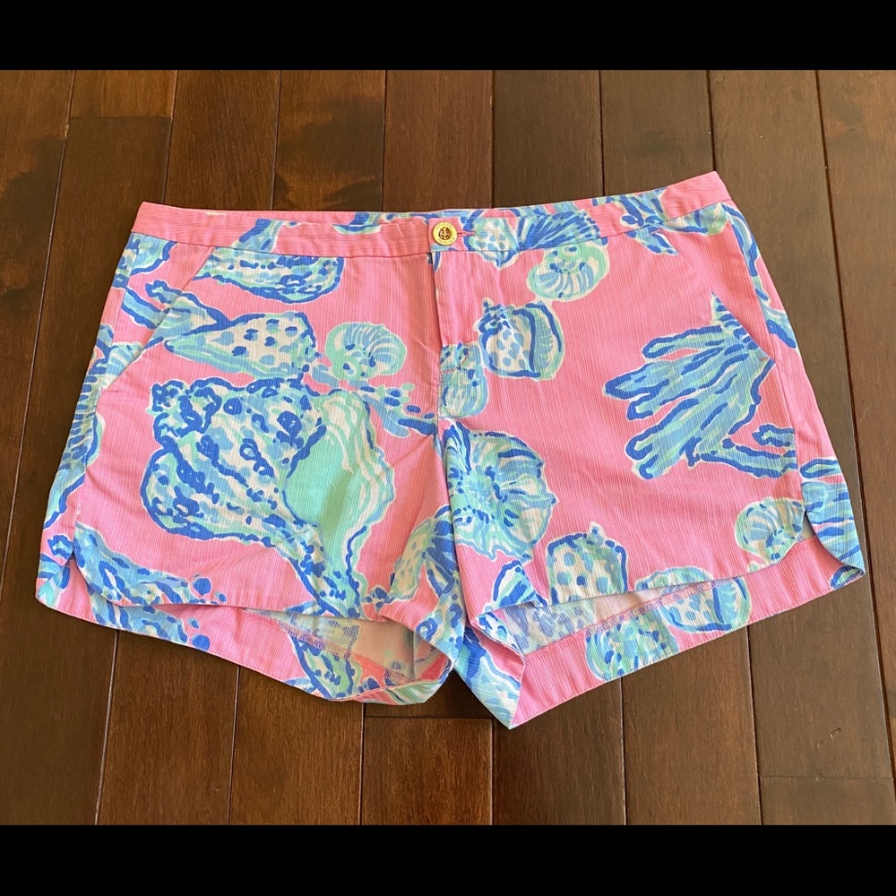 Lilly Pulitzer pink and blue floral shorts size 10